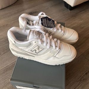 NEW BALANCE 550